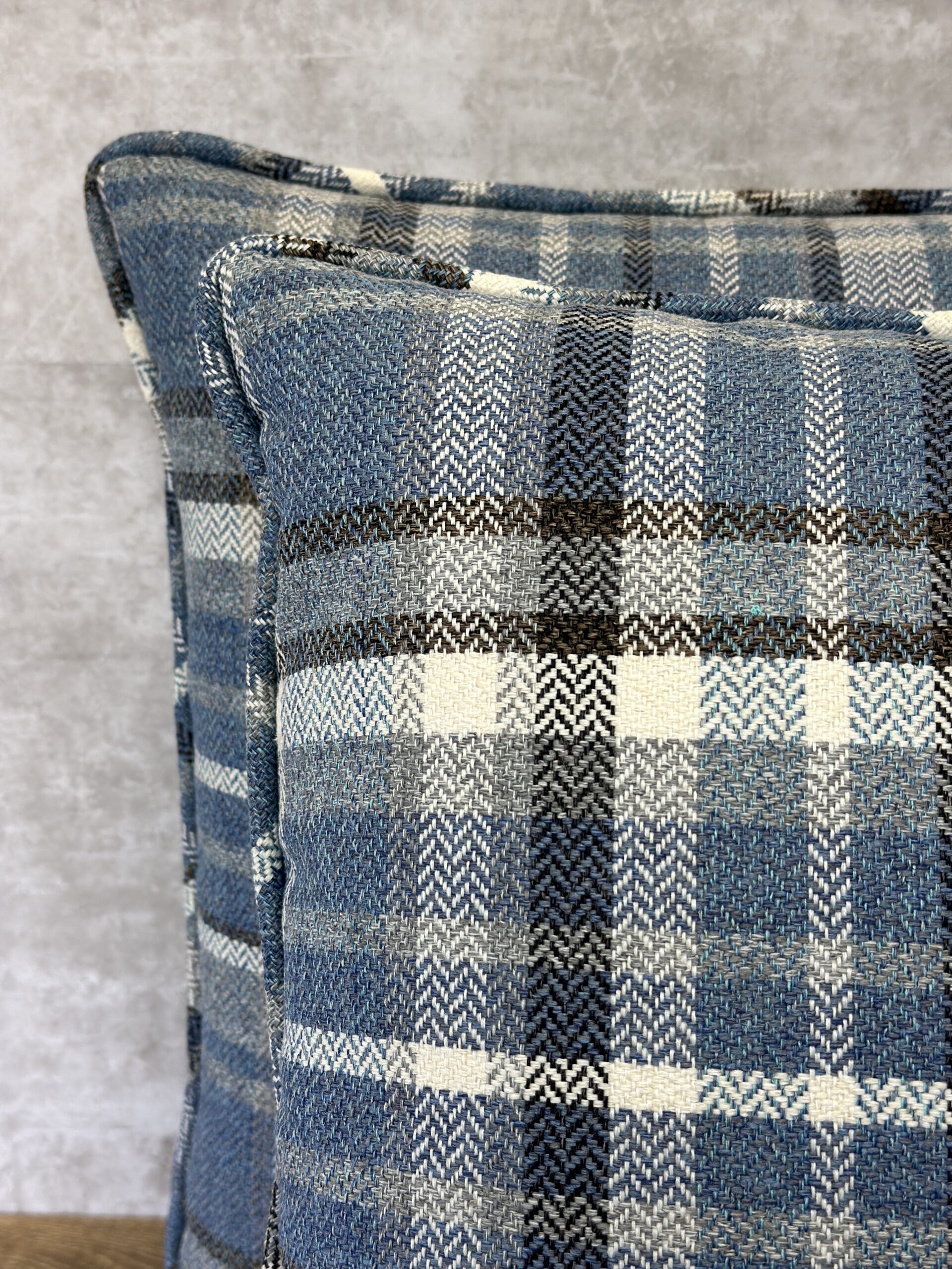 Pollack Glasgow Pillows