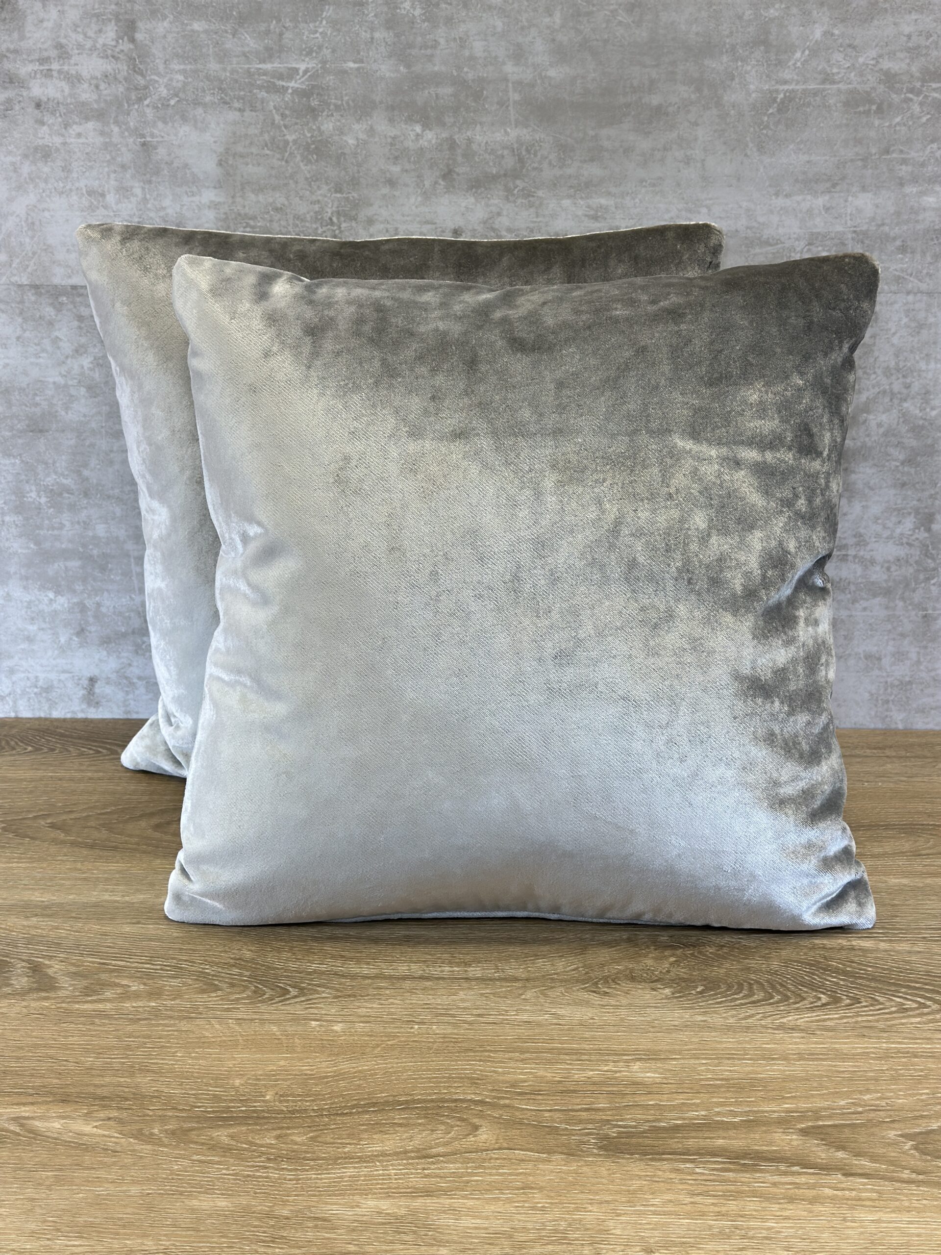 Black Edition Musa Pillows