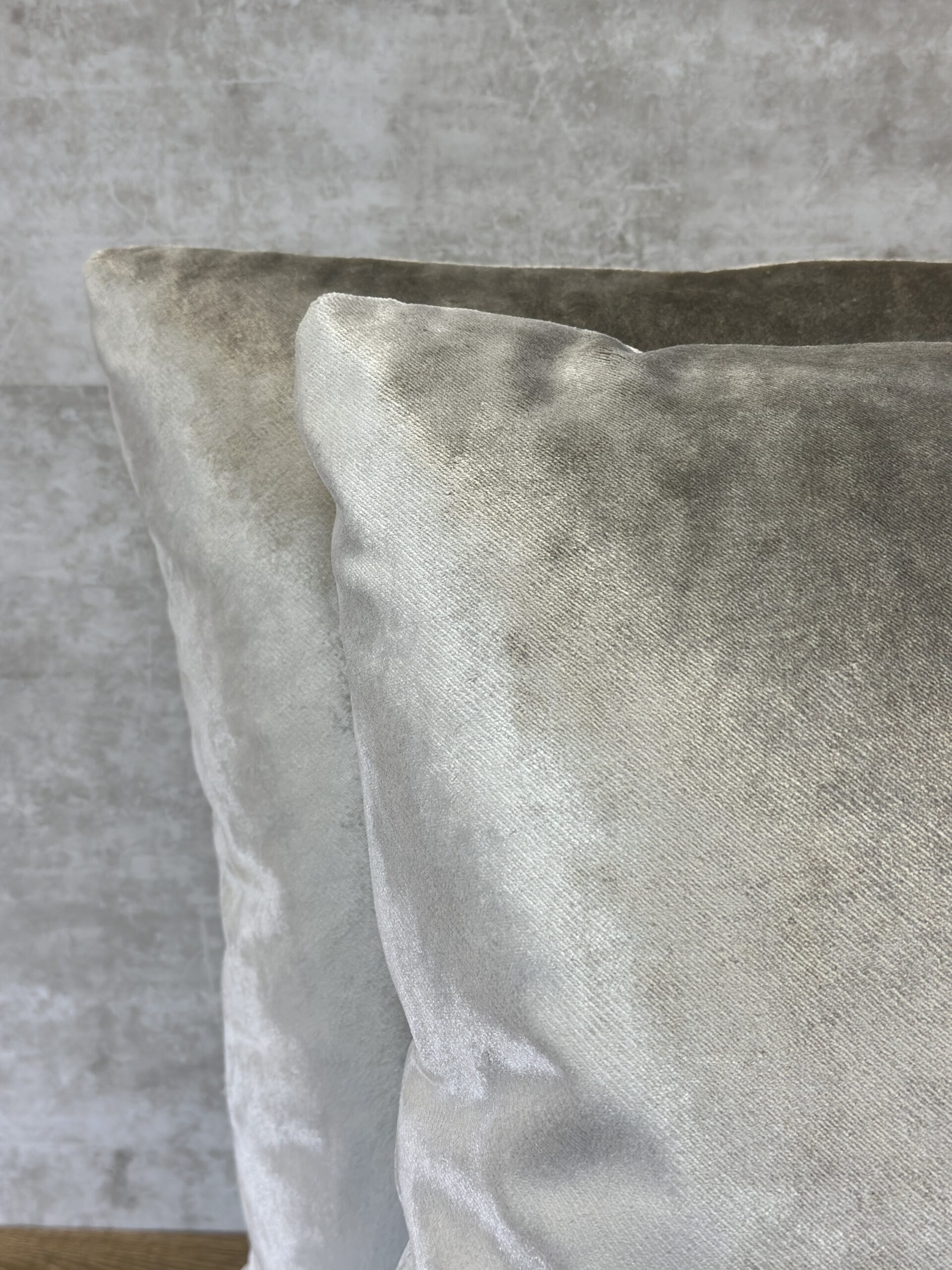 Black Edition Musa Pillows