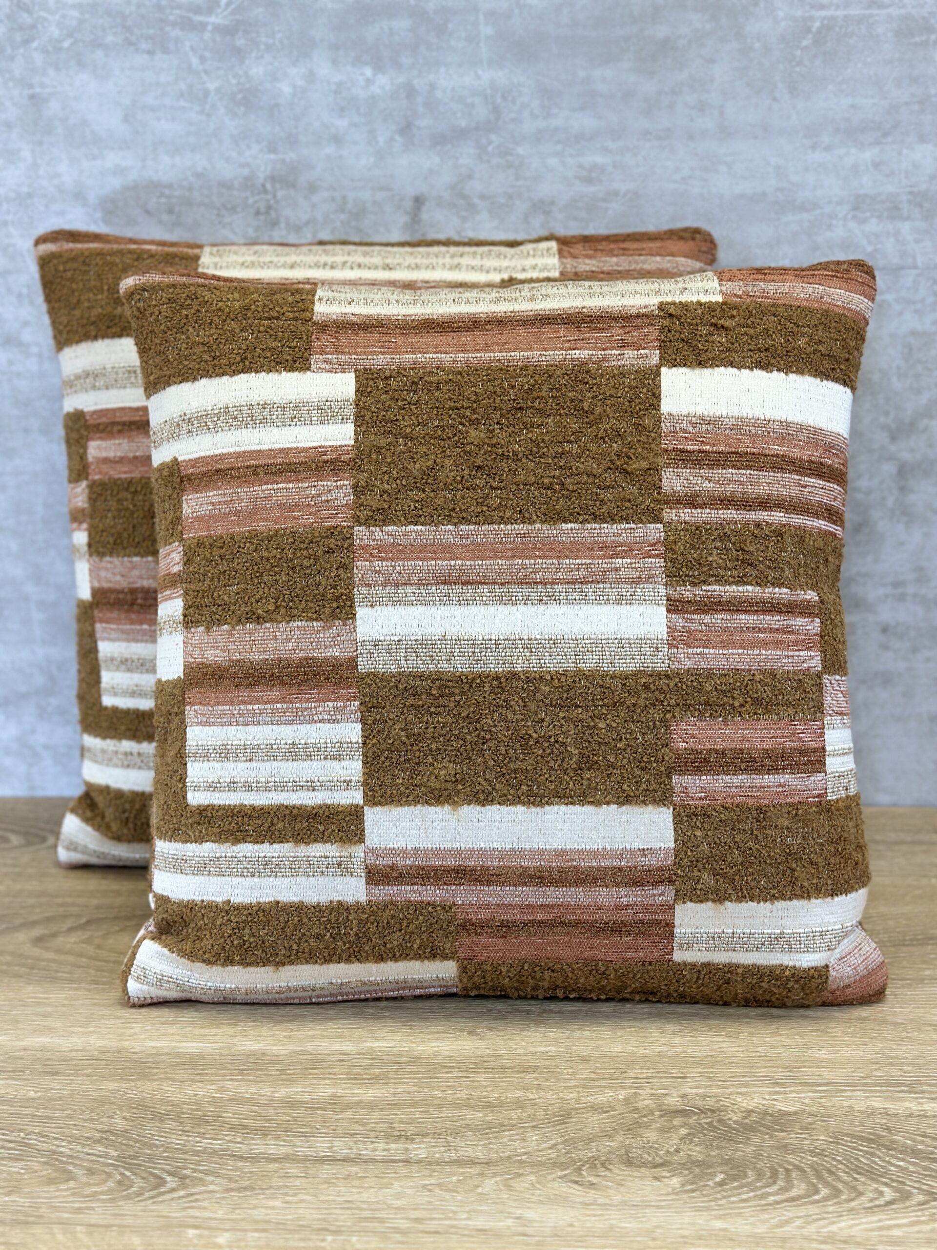Elitis Ambienti Pillows