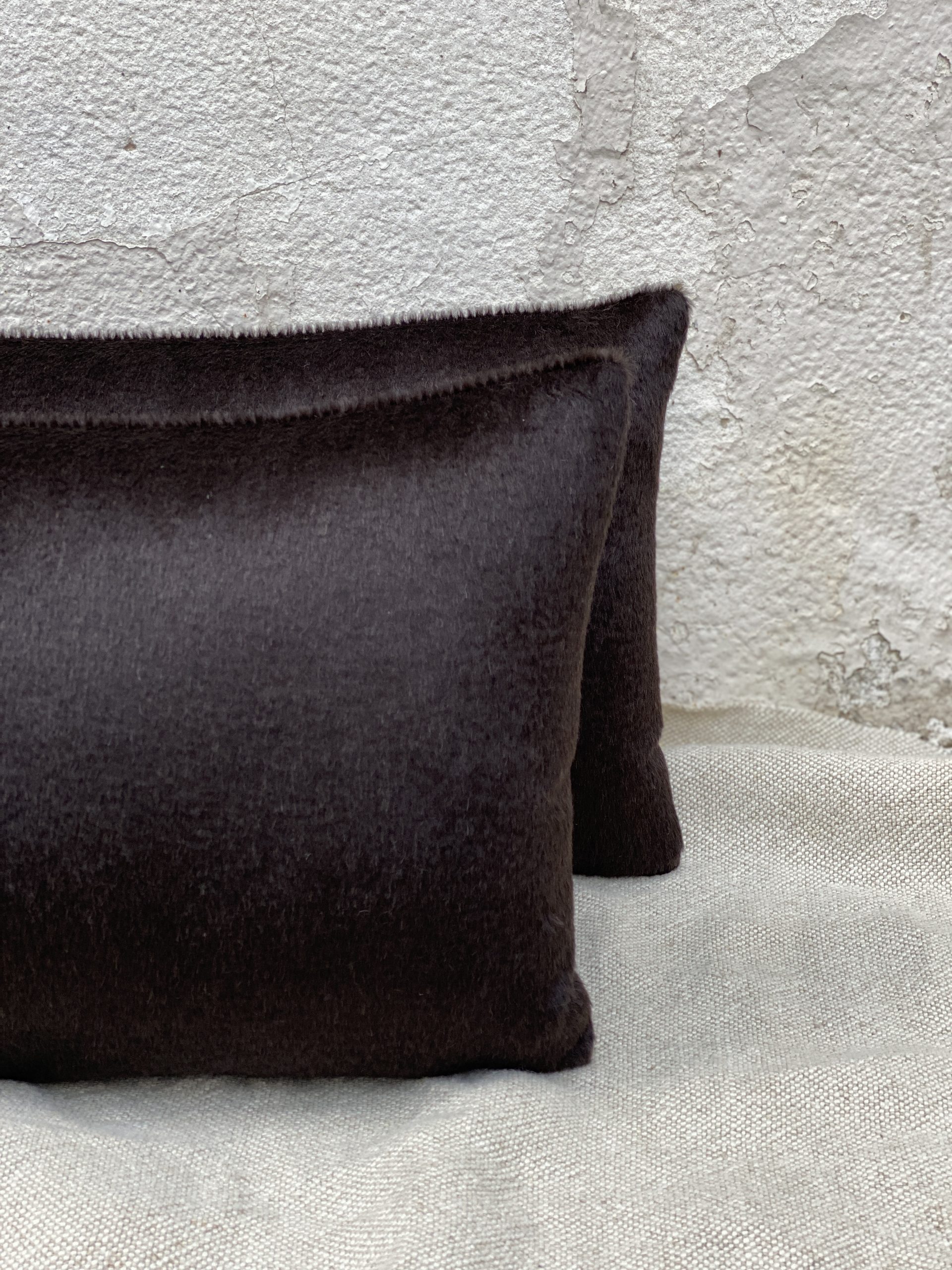 Hendrick Interiors Pillows