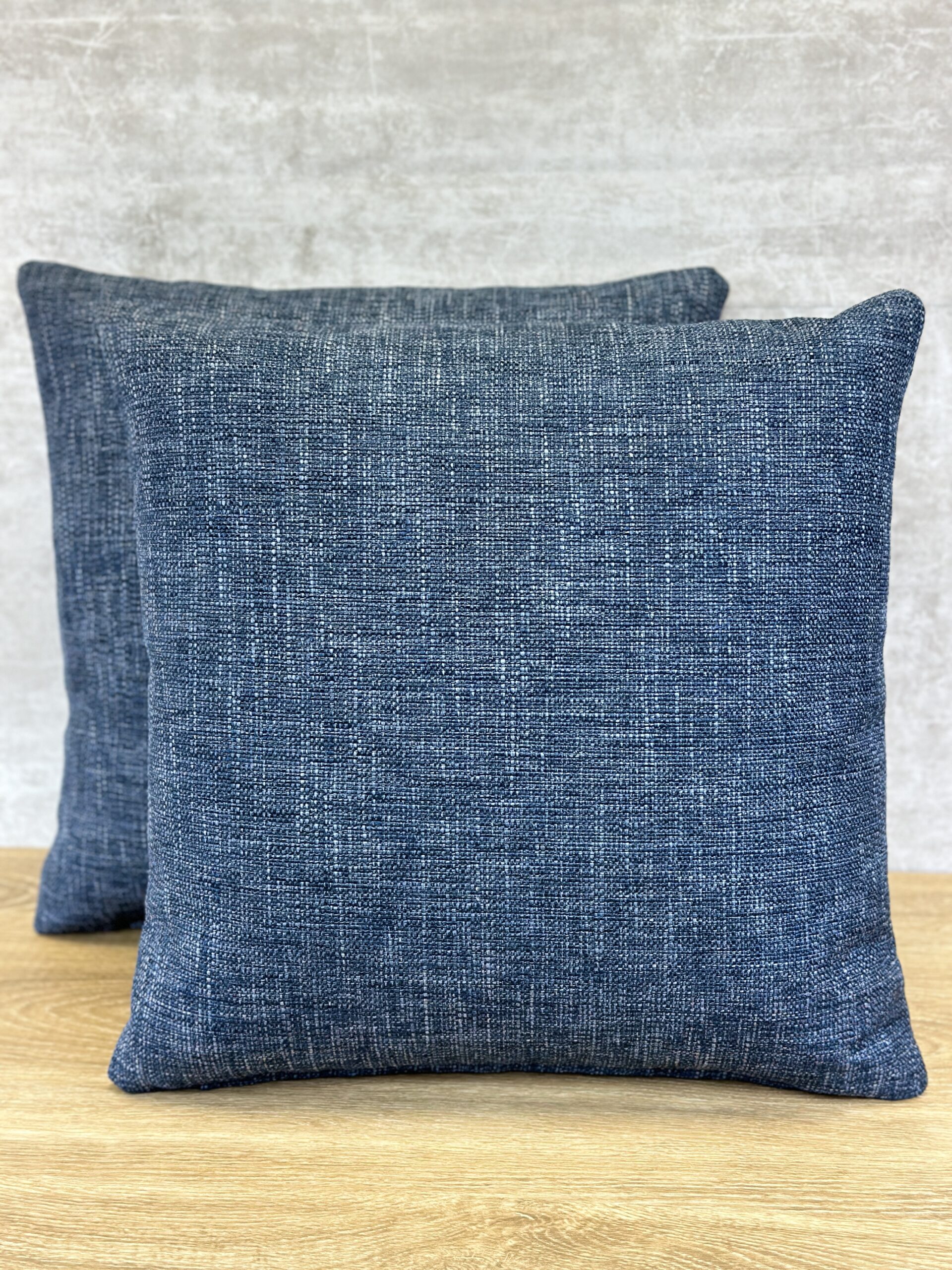 Brentano Newton Pillows