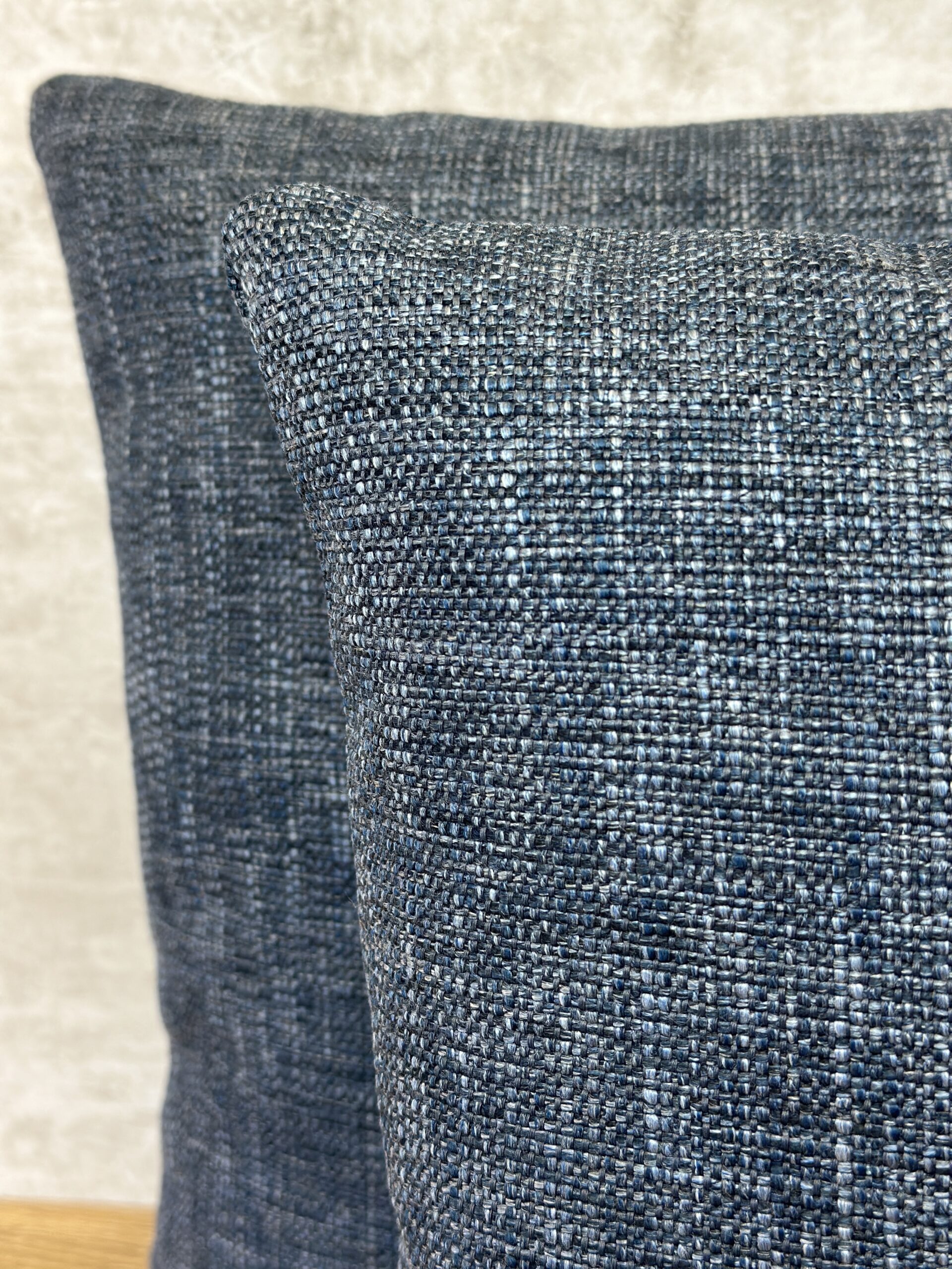 Brentano Newton Pillows
