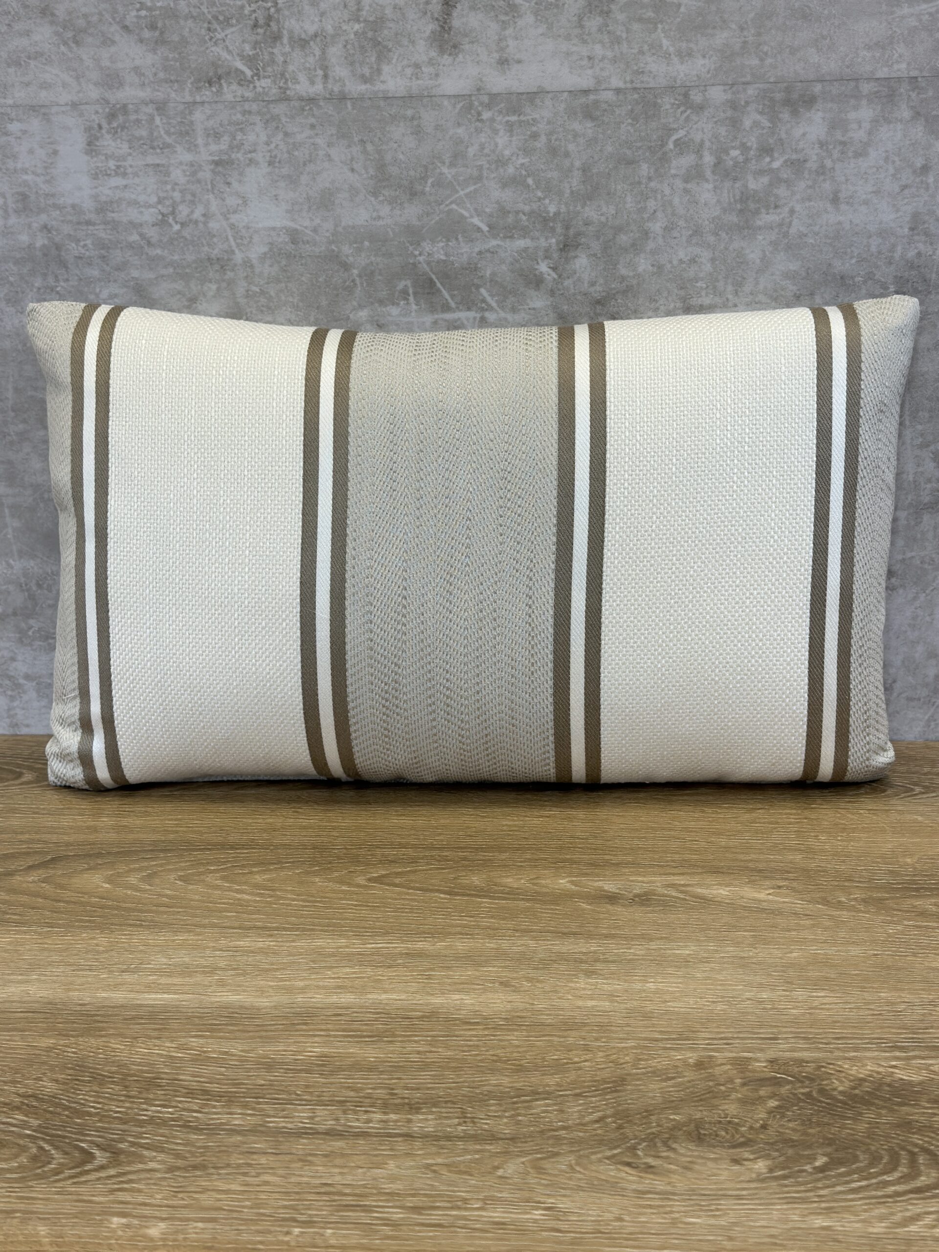 Fabricut Eduardo Pillows