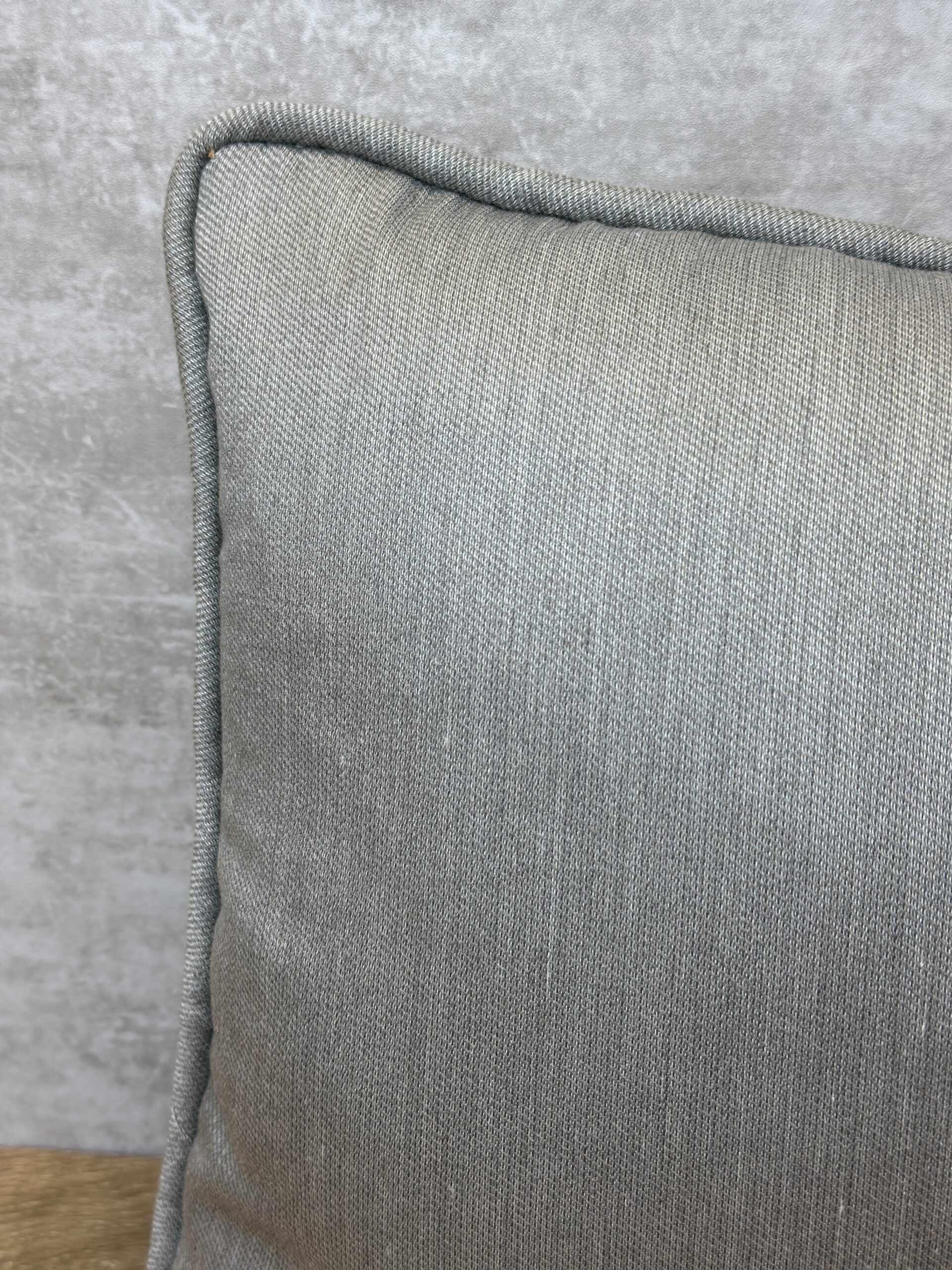 Villa Nova Torrin Pillows