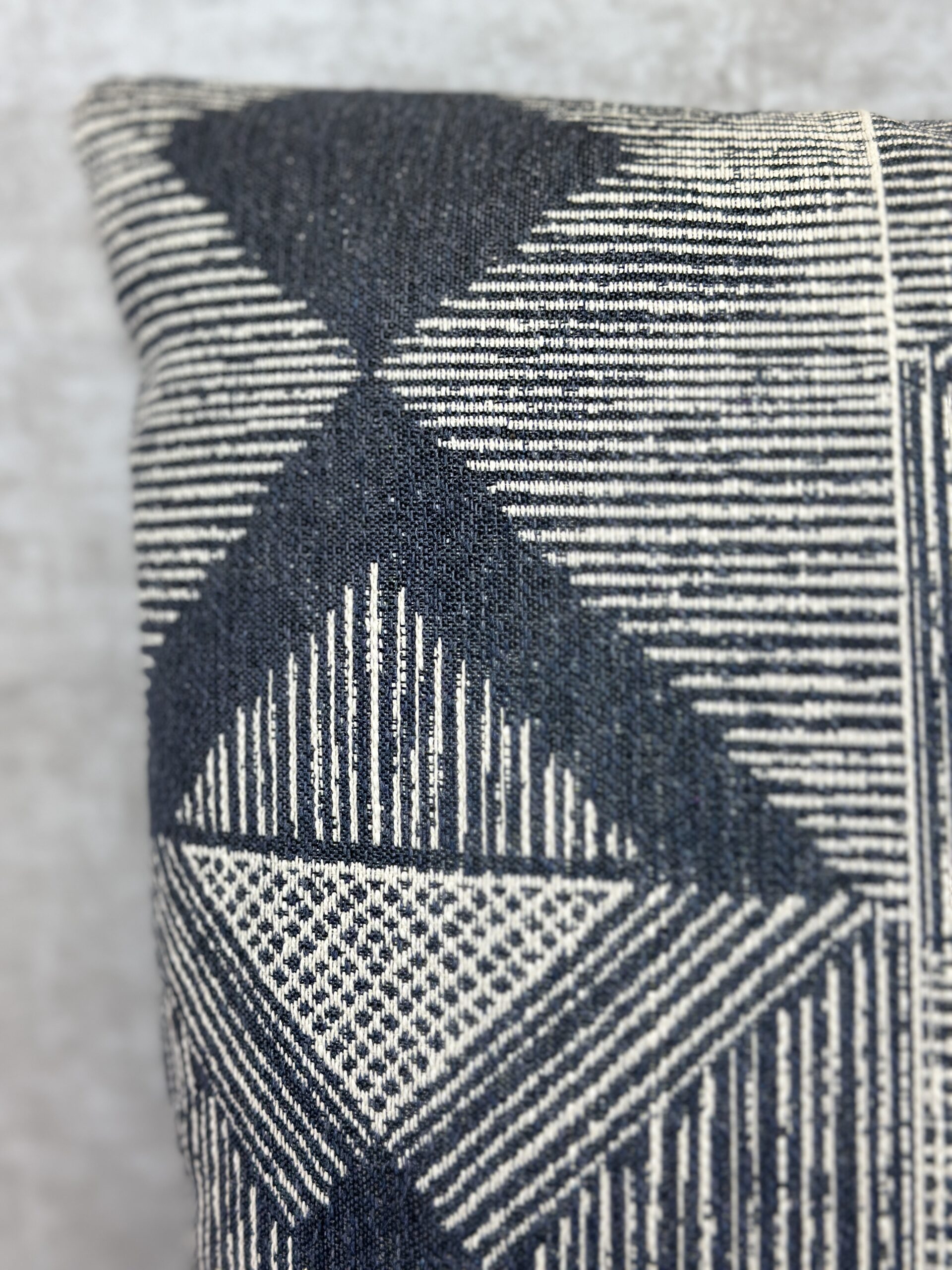 Kravet 35578 Pillows