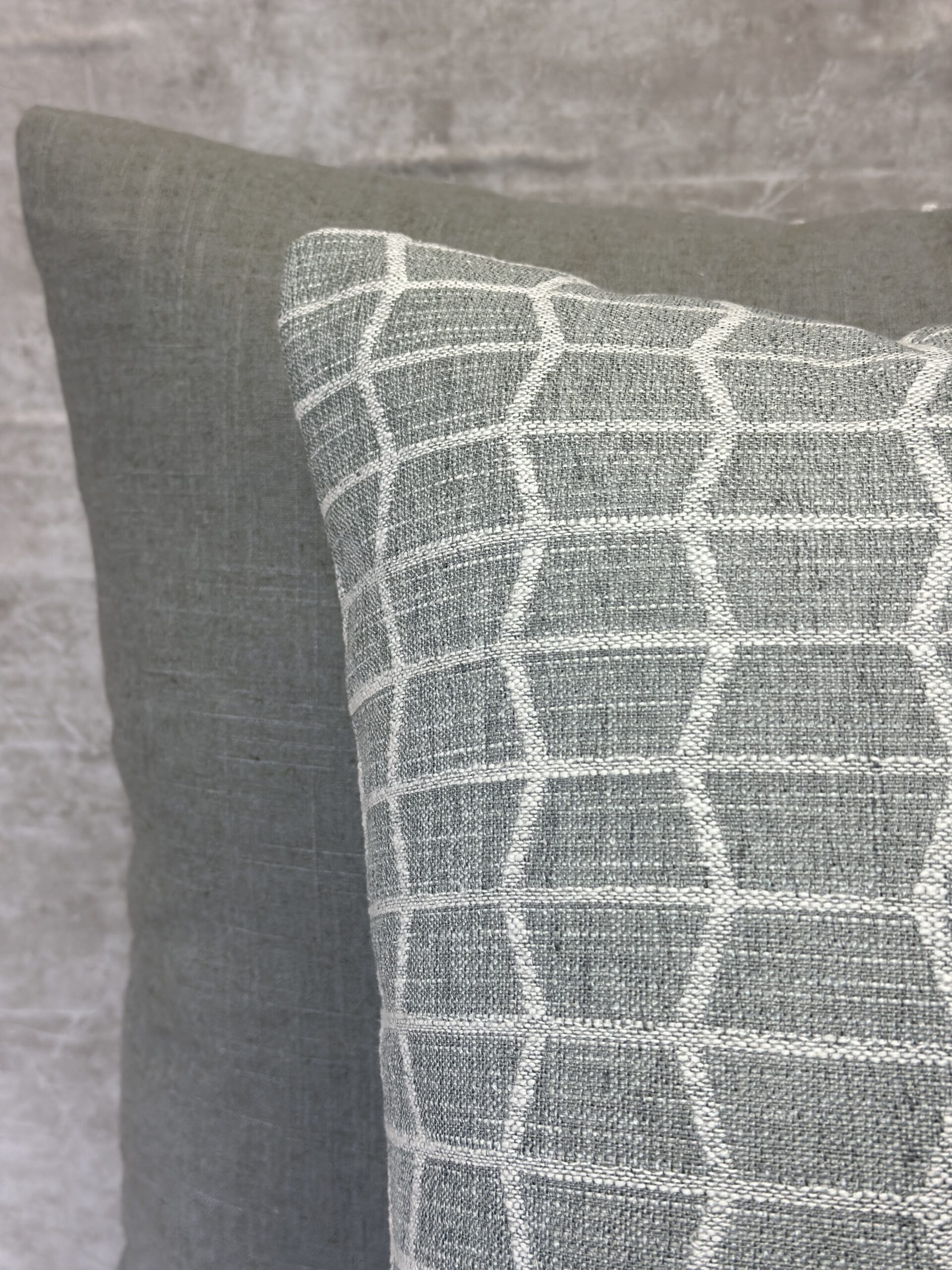 Kravet 35332 Pillows