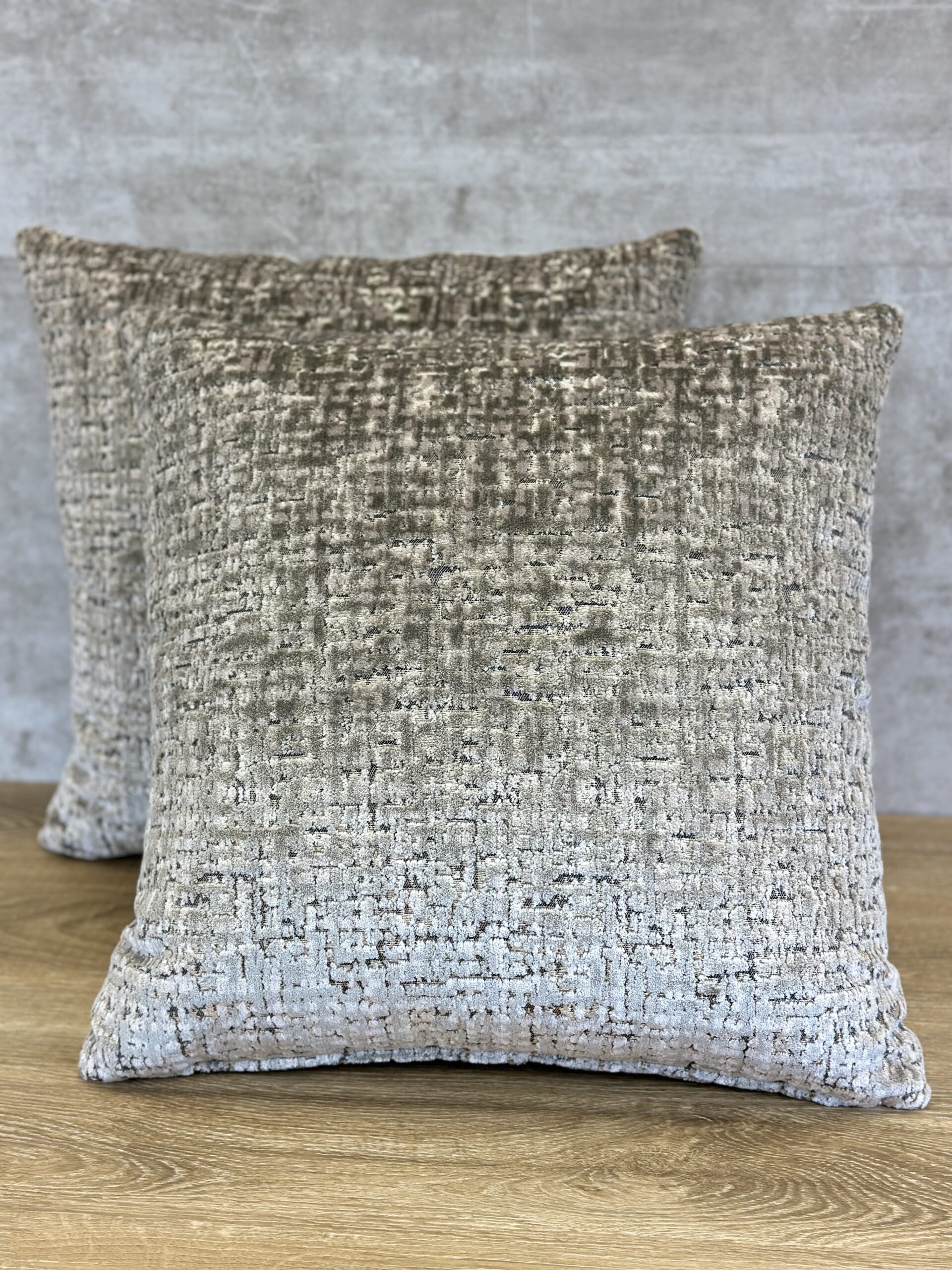Noblis Velours Mademoiselle Pillows