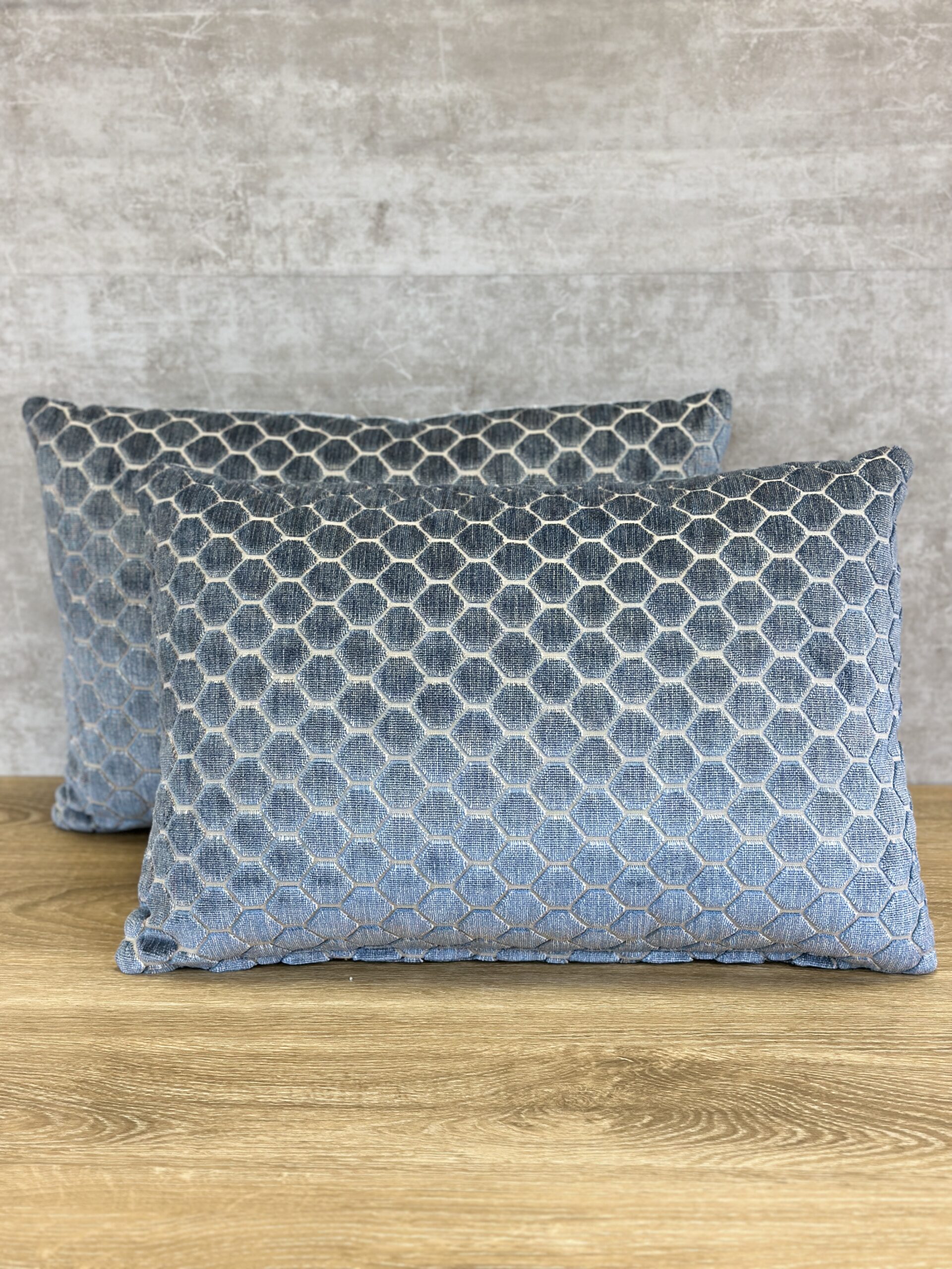 Lee Jofa Swanbourne Pillows
