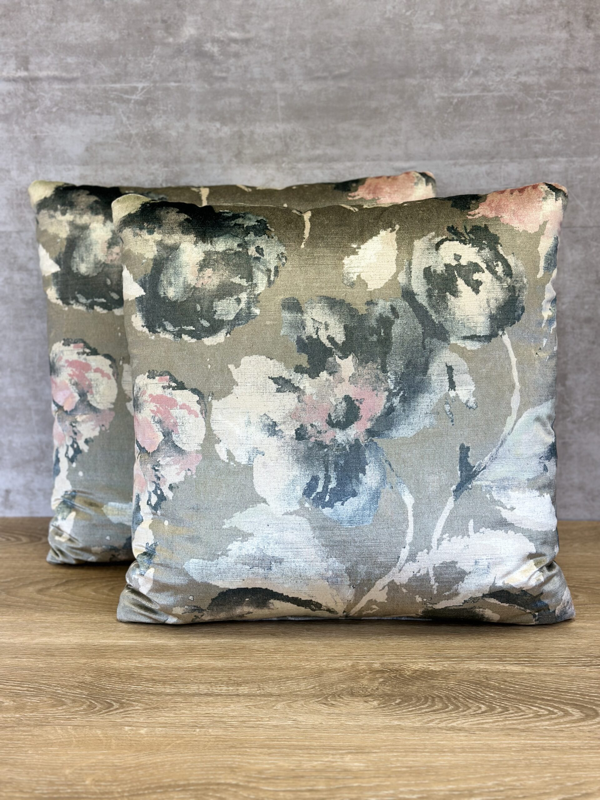 Jane Churchill Beatrice Pillows