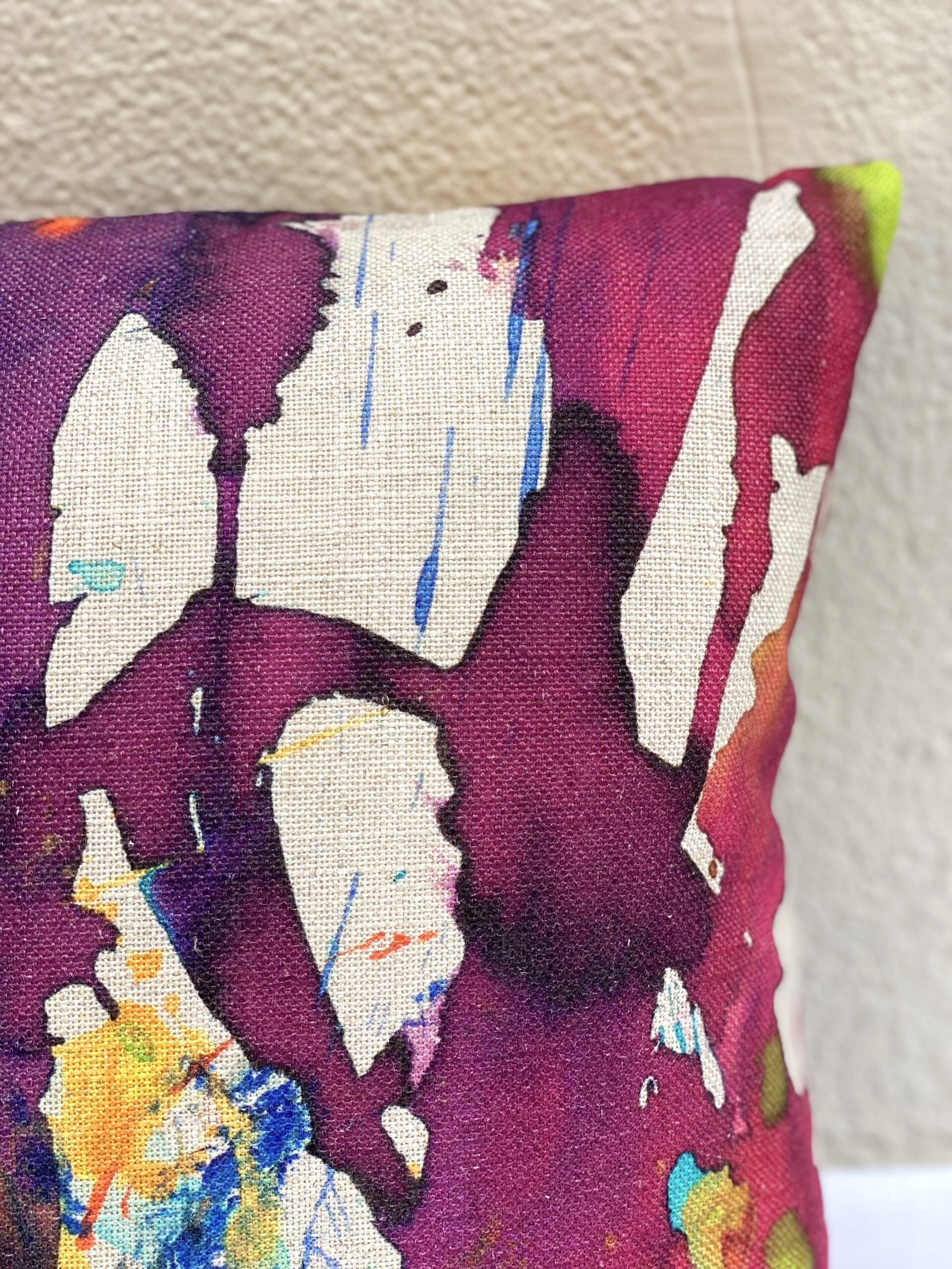 Carlucci Colorclash Pillows