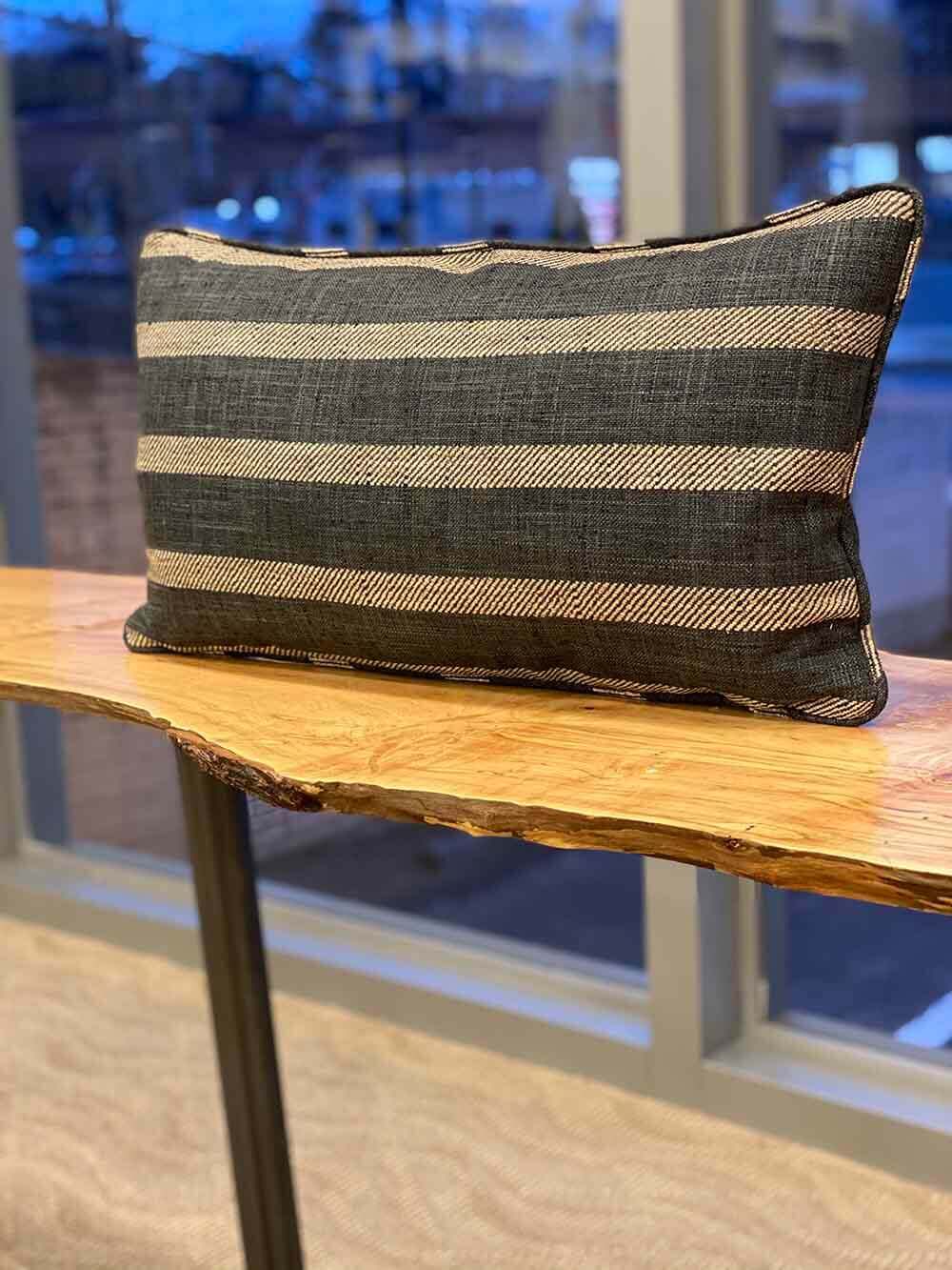 horizontal-stripe-pillow-01